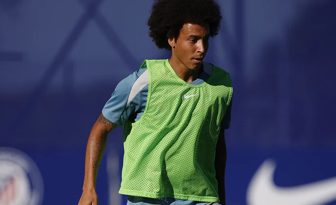 Moldovan regresa de vacaciones, Witsel con el grupo, Oblak y Reinildo al margen, Savic ausente