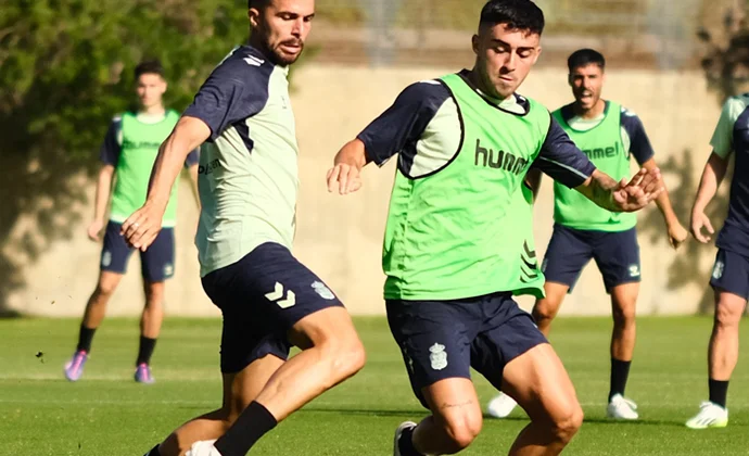 Las Palmas termina de preparar el amistoso contra el Granada todavía sin Januzaj