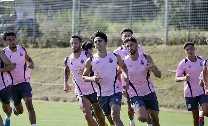 Puado sigue con molestias y apunta a baja contra el Girona