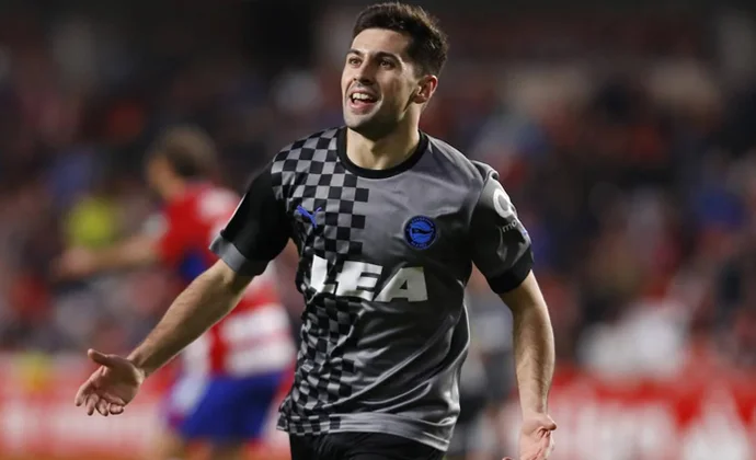 Alavés y Eibar cierran el traspaso de Xeber Alkain