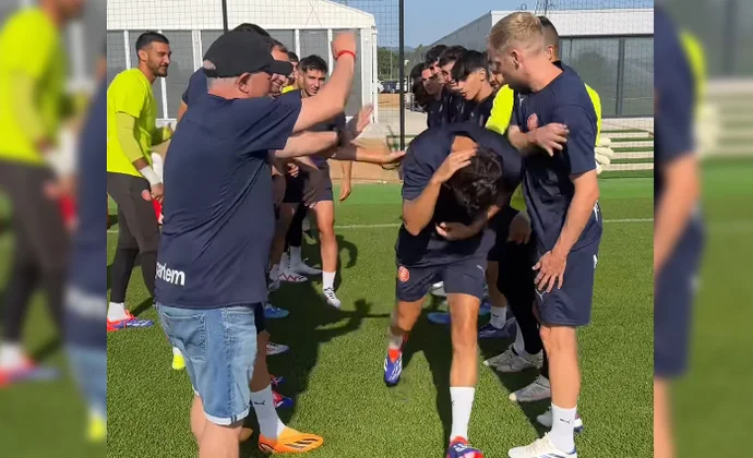 Francés se pone a las órdenes de Míchel y Dovbyk sigue siendo uno más