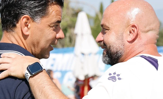 El sistema con tres centrales sigue en la pizarra de Manolo como alternativa real