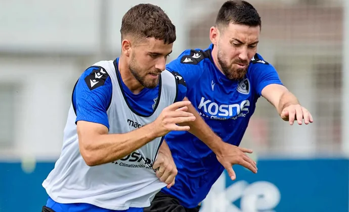 Kike Barja y David García, bajas este martes en Tajonar