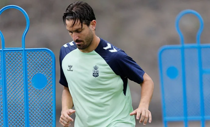 Campaña y Álex Muñoz se ejercitan con aparente normalidad este miércoles