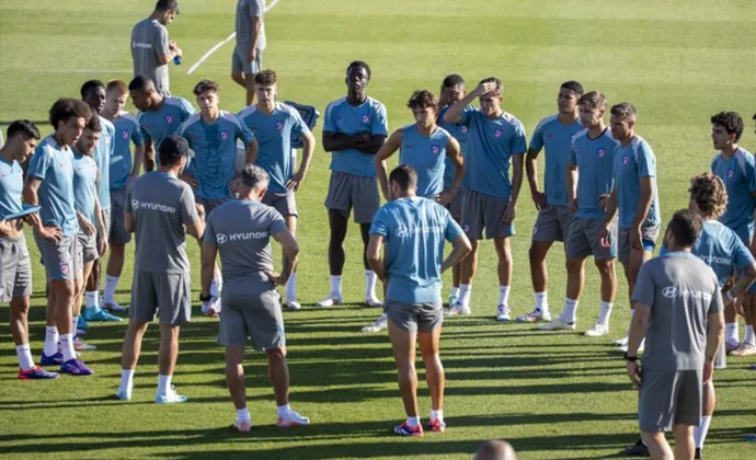 Lemar y Riquelme se ausentan y Simeone ensaya once con Joao Félix