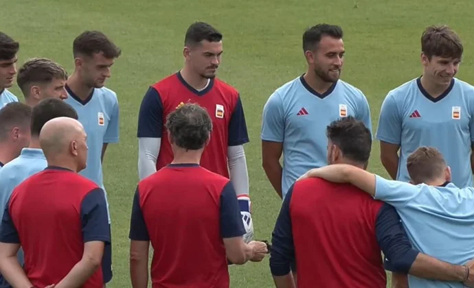 Joan García sigue sin poder ejercitarse con la selección olímpica por molestias