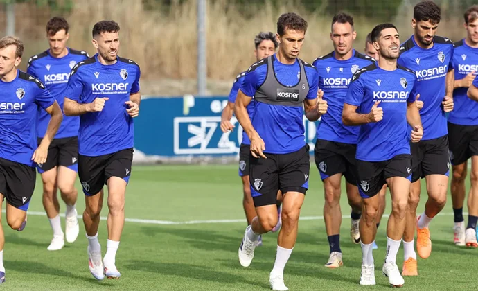 Kike Barja y Aimar Oroz, únicas bajas de la sesión de este jueves en Tajonar