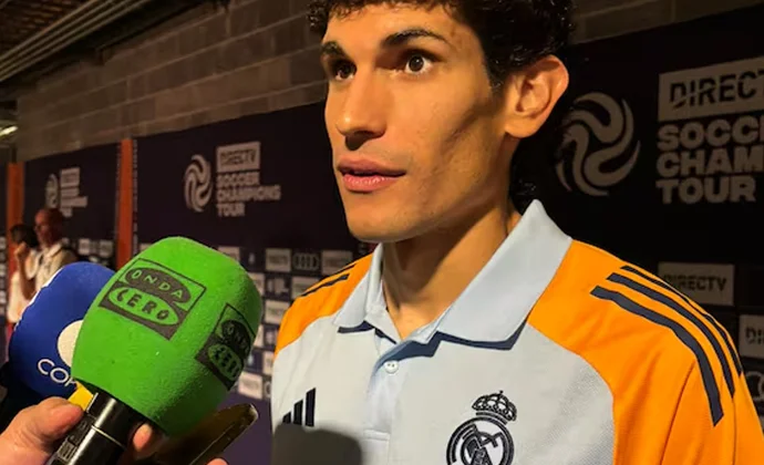 Vallejo se muestra ilusionado al saber que se queda en el Real Madrid