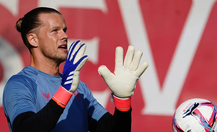 El Sevilla cierra la semana de trabajo con tres jugadores en la enfermería