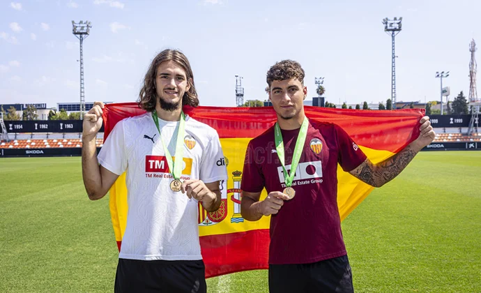 Yarek regresa a Paterna en el día de descanso para el equipo