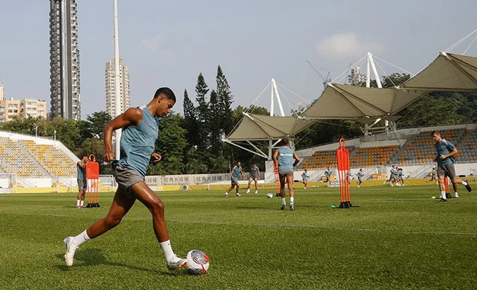 Simeone prueba once para enfrentarse al Kitchee con Sorloth en punta