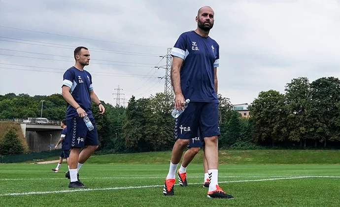 Guaita mantiene el entrenamiento limitado y parcial en el segundo día de la semana