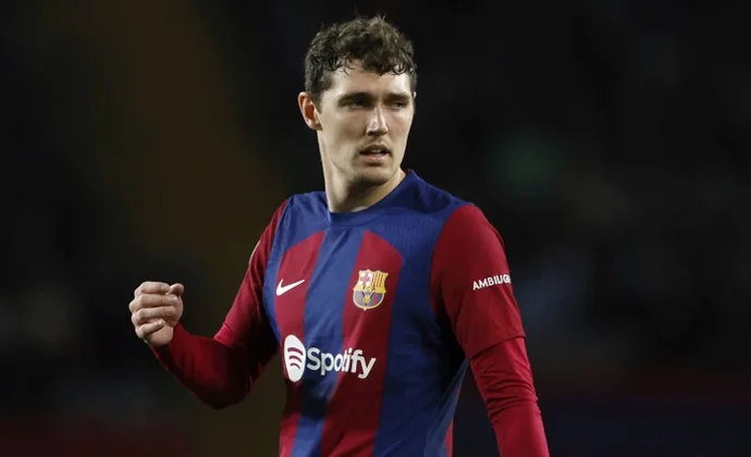 Christensen ya juega de pivote a las órdenes de Flick