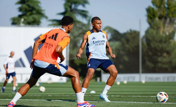 Los siete últimos internacionales se ejercitan en Valdebebas mientras el resto descansa