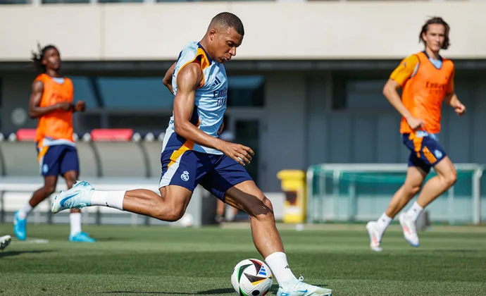 El Real Madrid se ejercita con todos excepto Alaba. Joan Martínez se lesiona de gravedad