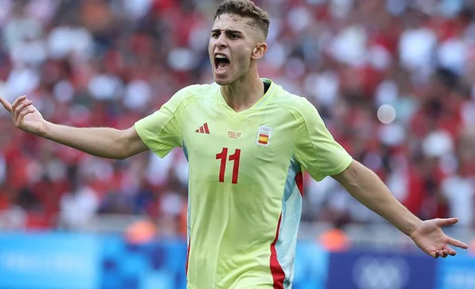 Cubarsí y Eric García se incorporarán el domingo, pero Fermín tendrá una semana de vacaciones