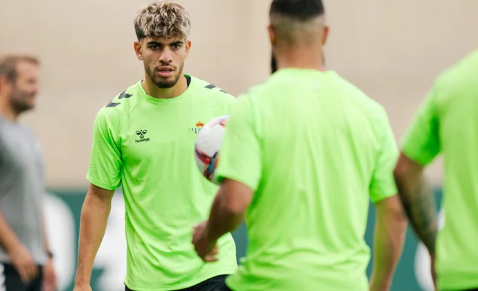 Abde vuelve a los entrenamientos, Ayoze pone rumbo a Villarreal e Isco vuelve al margen