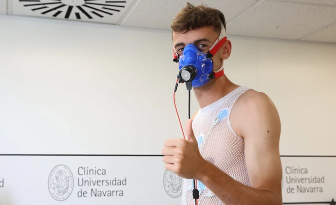 Aimar Oroz explica cómo llega tras los JJOO, su posición en el campo y la renovación