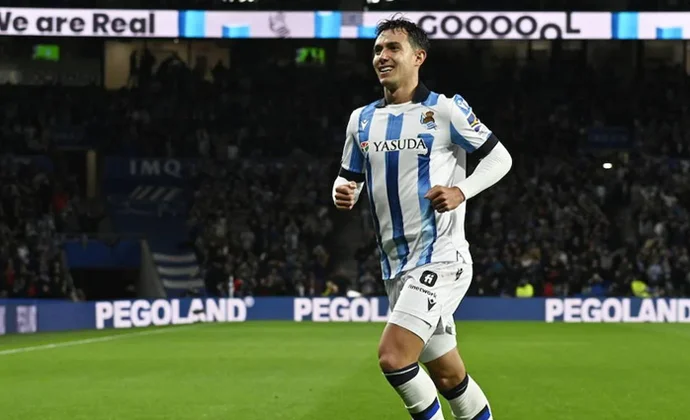 Zubimendi rechaza al Liverpool y acepta la oferta de renovación