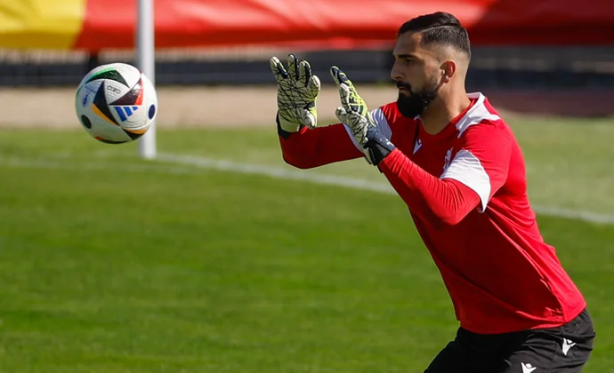 El Liverpool presenta una oferta por Mamardashvili