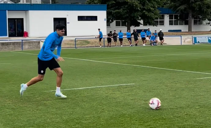 Hugo Novoa y Sedlar completan la sesión con el grupo y estarán en la convocatoria