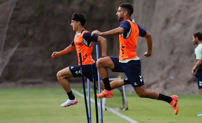 Viti Rozada y Cedric completan la sesión y Sinkgraven ya toca balón