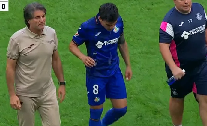 Mauro Arambarri se retira lesionado del partido en San Mamés