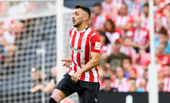 Primer parte médico de Aitor Paredes, pendiente de más pruebas