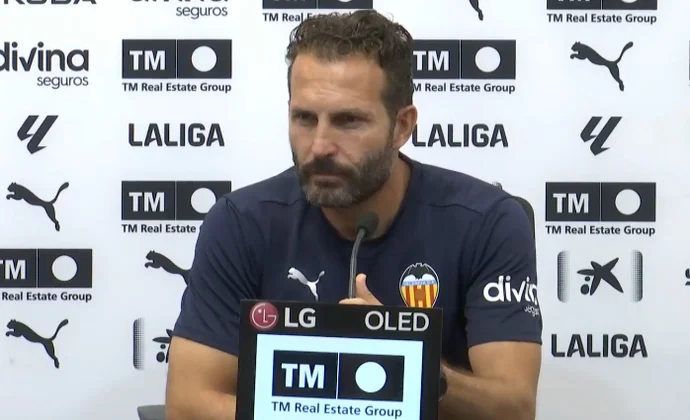 Baraja, sobre Castillejo, Mamardashvili, Guerra, Diego López, Canós, Fran Pérez, Cenk, Tàrrega y Yarek