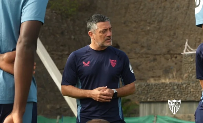 El Sevilla se ejercitó en Las Palmas sin Suso ni Lokonga
