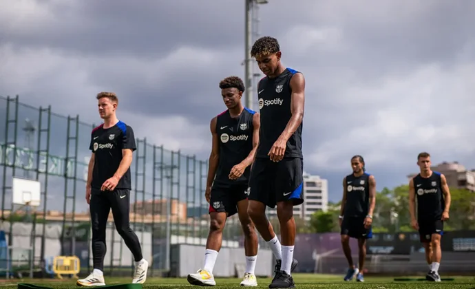 Sesión de recuperación con Balde fuera de peligro, pero sin Gundogan