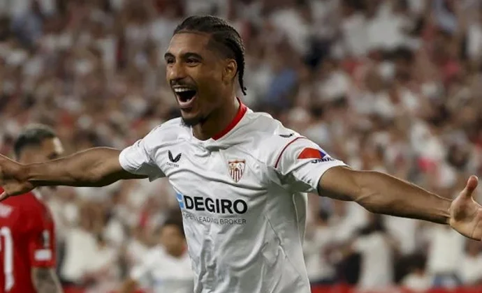 Badé rechaza al Stuttgart y el club alemán retira la oferta