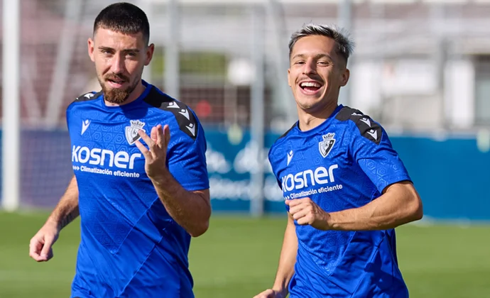 Muñoz se ejercita, Barja parcialmente, Arnaiz y Rubén Peña, al margen