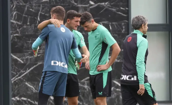 Aguirrezabala completa la sesión y Djaló hace una parte