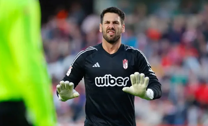 El Rayo, en negociaciones avanzadas por la cesión de Augusto Batalla