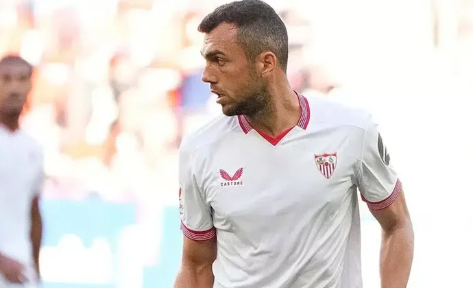Sevilla y Alavés negocian la cesión de Joan Jordan