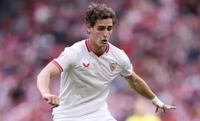 Acuerdo entre Sevilla y Cádiz por la cesión de Manu Bueno