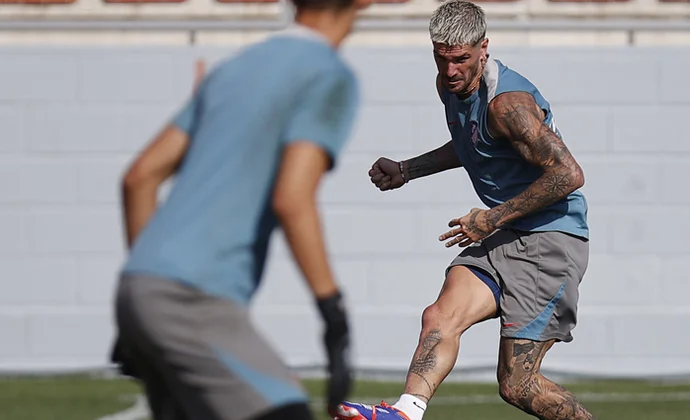 Lemar sigue al margen y Simeone esconde su último ensayo