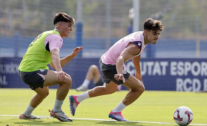 El Espanyol vuelve al trabajo con la única baja de Expósito