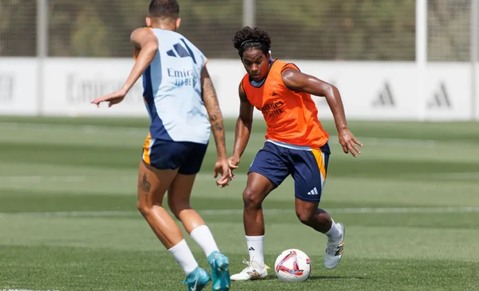 Sesión en Valdebebas sin Vallejo ni los tres lesionados