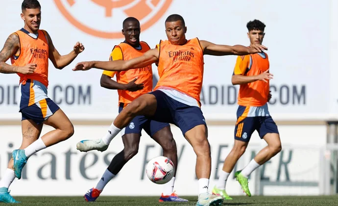 El Real Madrid se ejercita sin los tres lesionados y Vallejo sigue con lo suyo