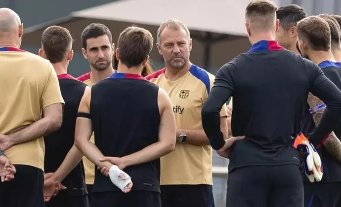 Vuelta al trabajo con siete lesionados, pendientes de Pedri y con la novedad de Unai Hernández