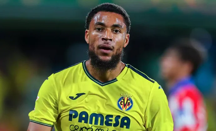 El Villarreal ofrece a Danjuma al mercado para poder cerrar a Bernat