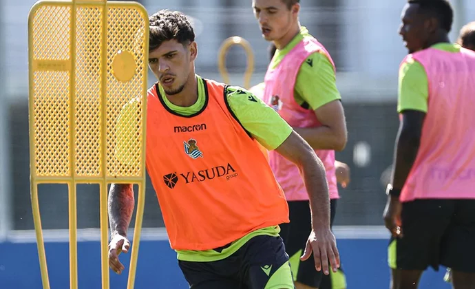 Sesión de recuperación en Zubieta con Barrenetxea, pero sin Aritz y Zakharyan