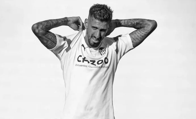 El Valencia hace oficial el despido de Samu Castillejo