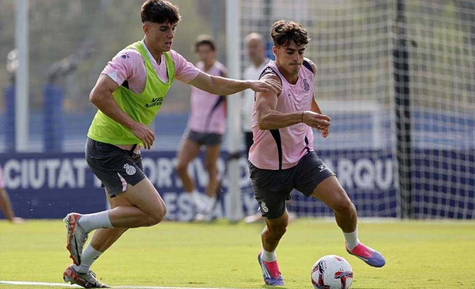 Irvin Cardona supera las molestias. Cabrera y Expósito son las únicas bajas