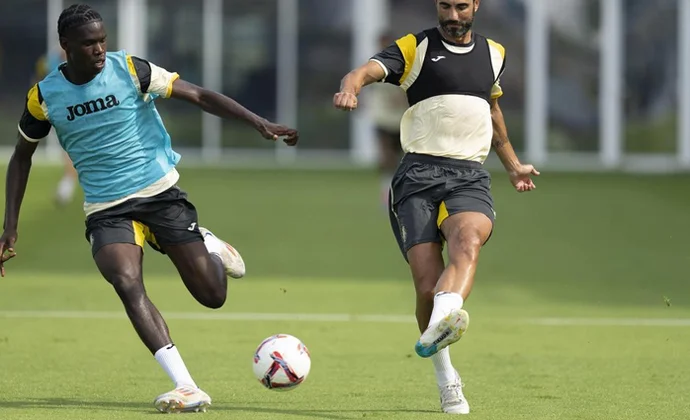 Gerard, Danjuma, Bailly y Pépé, bajas en el último entrenamiento y para visitar Mestalla