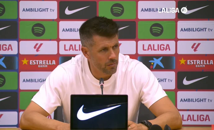 Pezzolano define el partido como lamentable, explica que tiene una plantilla descompensada y habla de Raúl Moro