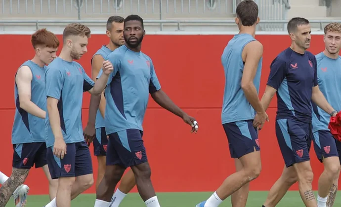 Ocampos, baja en la última sesión por problemas en la rodilla