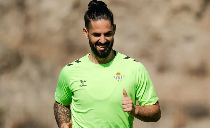 Pesimismo con la vuelta de Isco, según Radio Sevilla